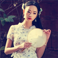 女生复古画风头像_好看风格复古的女子头像图片