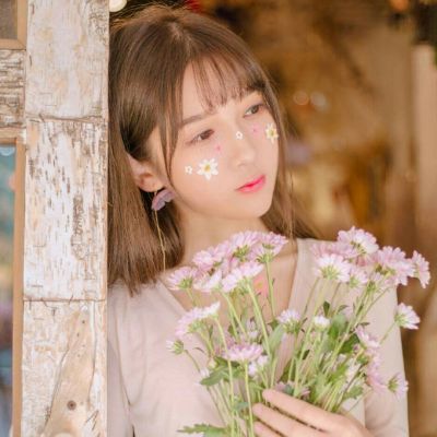 森系小清新女头像_森系清新美是心灵的觉醒