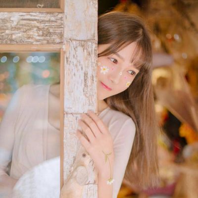 森系小清新女头像_森系清新美是心灵的觉醒