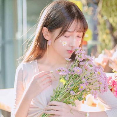 森系小清新女头像_森系清新美是心灵的觉醒