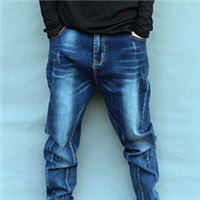 下半身男生手插口袋的微信头像