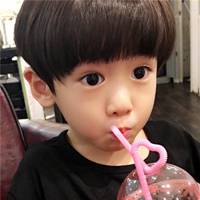 可爱小男孩的头像_呆萌可爱小男孩