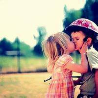 两个人接吻的情侣头像