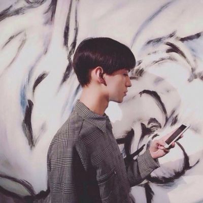 男生头像清新阳光少年