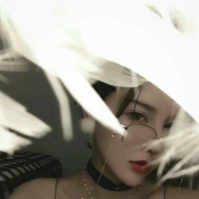 美女高清头像生活照_好看高质量气质美女生活照自裁