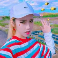 可爱搞怪女生头像 萌妹子搞怪模样真可爱