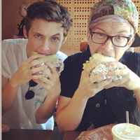 好看的有关兄弟的微信群头像