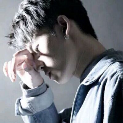 男生头像清新阳光少年