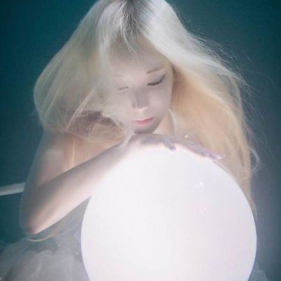 忧郁头像女生 忧郁的少女