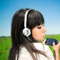 戴耳机女生头像 好看的女生戴耳机图片头像