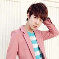 干净清新的男生头像