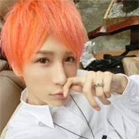 个性时尚的微信彩色头发的男生头像