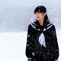 微信头像女生可爱穿校服_女生穿校服清纯模样