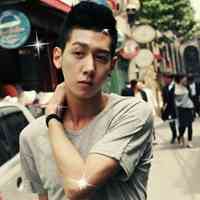 干净清新的男生头像