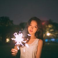 如山中清风 女生清纯美丽头像