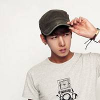 干净清新的男生头像