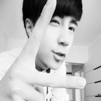 好看的微信头像黑白男生帅气