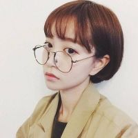 女生头像短发霸气超拽 剪过短发爱过烂人