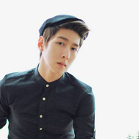 干净清新的男生头像