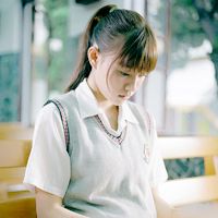 微信头像女生可爱穿校服_女生穿校服清纯模样