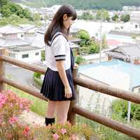 微信头像女生可爱穿校服_女生穿校服清纯模样