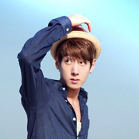 干净清新的男生头像