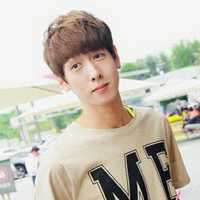 干净清新的男生头像