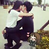 嘴对嘴接吻情侣头像图片大全