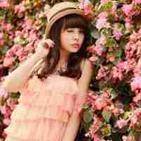 卷发漂亮女生头像 长长的卷发真漂亮