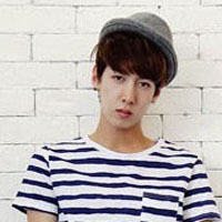 干净清新的男生头像