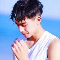 寂寞伤感的忧郁帅哥男生微信头像图片