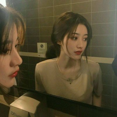 微信头像女生酷酷的图片 个好好看的酷味女生