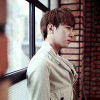 干净清新的男生头像