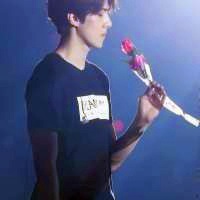 高人气偶像吴世勋魅力无限