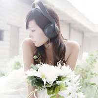 戴耳机女生头像 好看的女生戴耳机图片头像