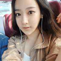 女生戴耳机头像_唯美好看的女生带耳机头像