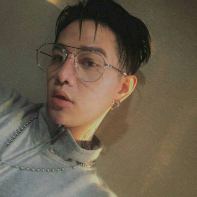 好看的微信头像图片男生图