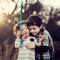 两个小孩子情侣头像_好看的小孩子情侣头像图片