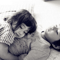 两个小孩子情侣头像_好看的小孩子情侣头像图片