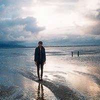 微信头像全身男生,好看的男生远景全身头像图片