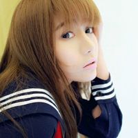 穿校服的女生可爱头像_校园青葱岁月