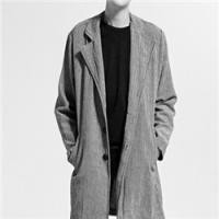 微信头像男生下半身黑白照