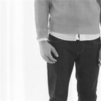 微信头像男生下半身黑白照