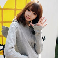 穿冬装女生头像_唯美又时尚