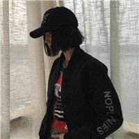 戴帽子女生低头头像_好看个性带帽子的女生