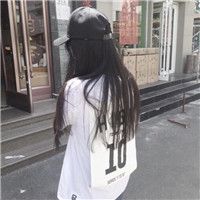 戴帽子女生低头头像_好看个性带帽子的女生