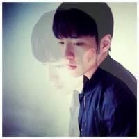 伤心头像男 爱是寂寞扯得慌