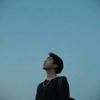 伤心头像男 爱是寂寞扯得慌