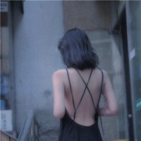 完美身材女生头像 性感女生秀身材的头像图片