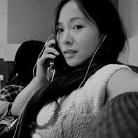 女生戴耳机头像_唯美好看的女生带耳机头像